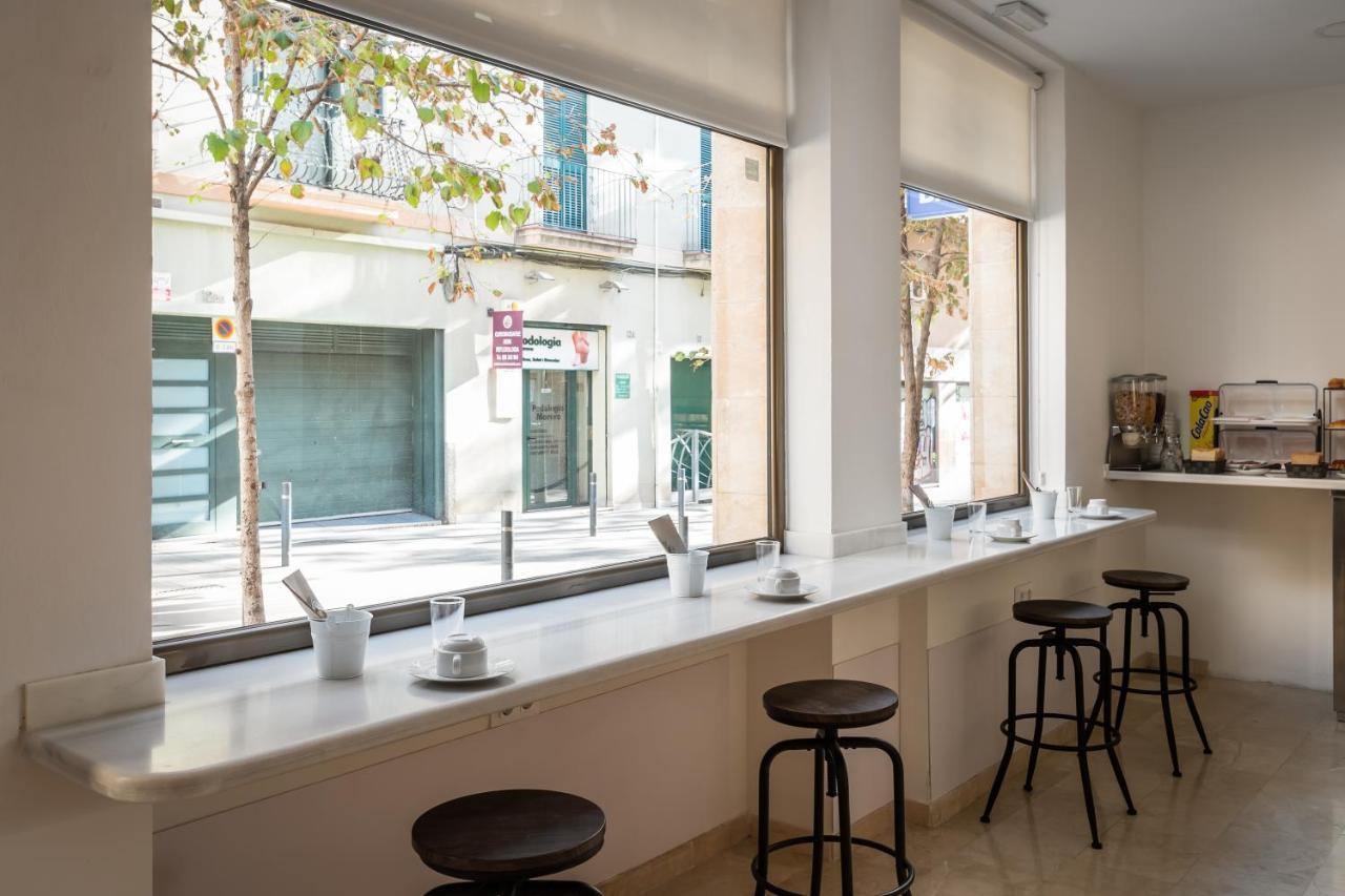 Hostal Baler Barcelona Exterior photo