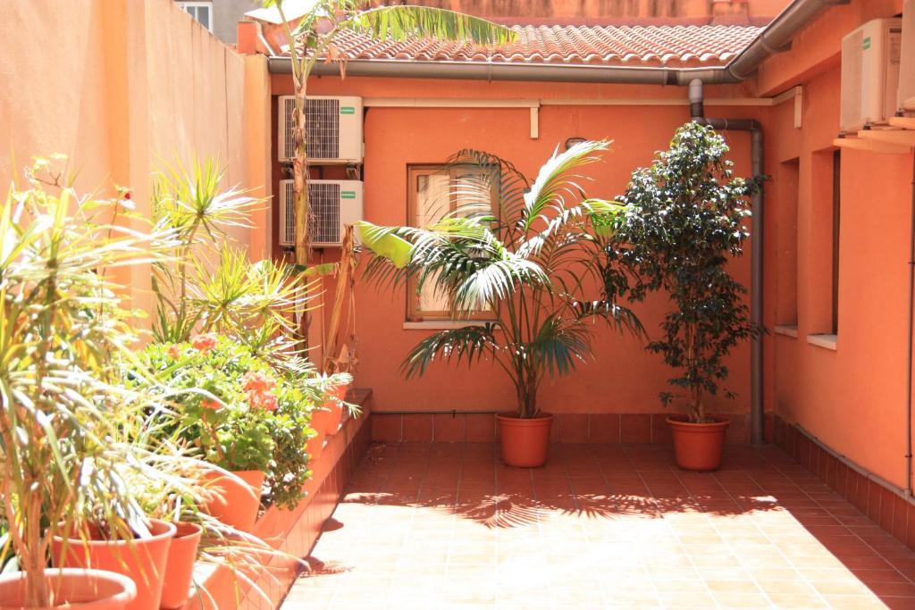 Hostal Baler Barcelona Exterior photo