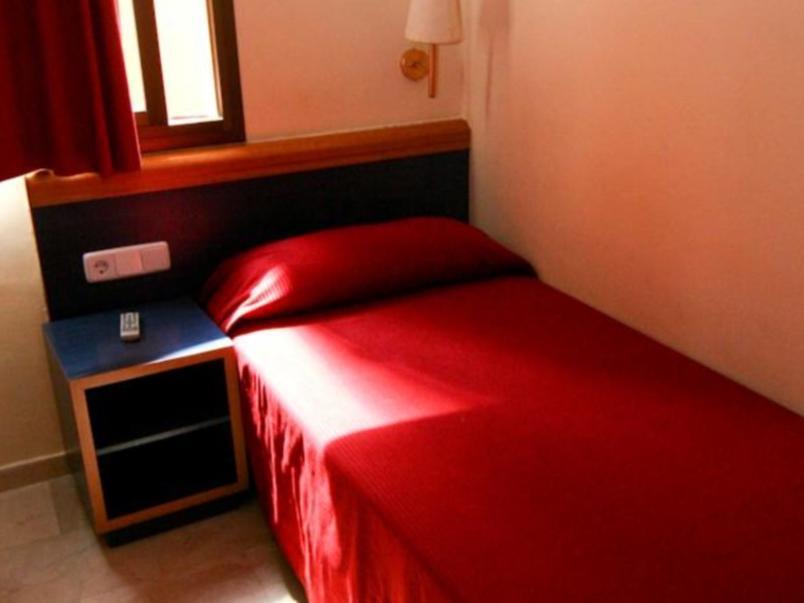 Hostal Baler Barcelona Exterior photo